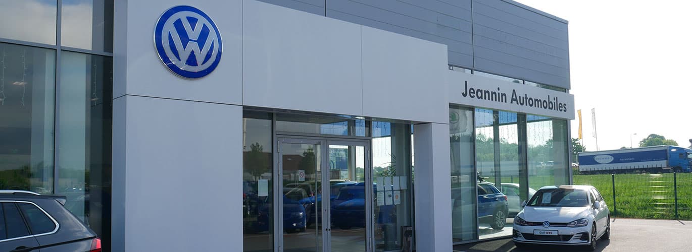 volkswagen-avallon.jpg